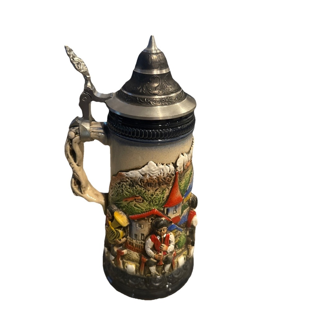 VINTAGE KING EDITION NO. A3991 HANDMADE/HANDPAINTED BEER STEIN